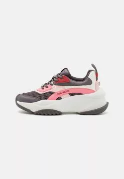 Steve Madden Boutique -Steve Madden Boutique 396ea5bdf4e64519a07c64faa357609b scaled