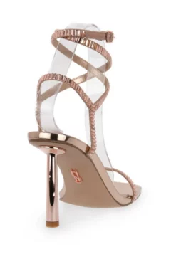 Steve Madden Sandals 8 Steve Madden Sandals -Steve Madden Boutique 39bd85fbee2d15905c873c3dc6c6ddd8