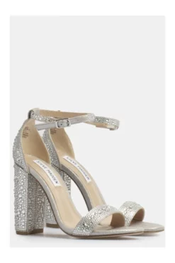 Steve Madden Sandales à Talons Hauts -Steve Madden Boutique 4f723fd7a7894b71f413976d561cf20a