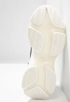 Steve Madden Match - Baskets Basses - Black 13 Steve Madden Match - Baskets Basses - Black -Steve Madden Boutique 515b8164d3934bcbb1dfe1f07ababf64