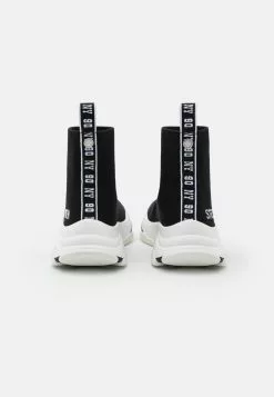 Steve Madden Master - Baskets Montantes - Black 9 Steve Madden Master - Baskets Montantes - Black -Steve Madden Boutique 51940883949943e890ed4c10b5662c86 scaled