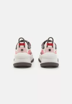 Steve Madden Belissimo - Baskets Basses - Black/Fuchsia -Steve Madden Boutique a4237dff5137476592972fb3f8c8602c scaled