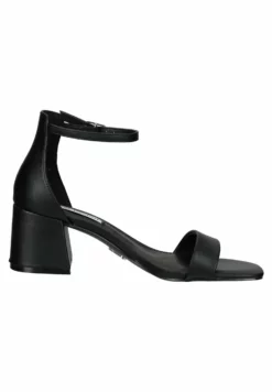 Steve Madden Sandales - Black Leather -Steve Madden Boutique b28b4fee7a344fbfad3fe51f7f4c2553