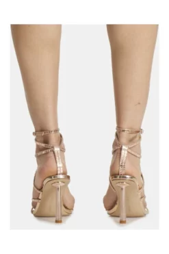 Steve Madden Sandales à Talons Hauts -Steve Madden Boutique bd36d123ee58be1c543dbcb24199edef