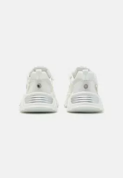 Steve Madden Kingdom - Baskets Basses - White -Steve Madden Boutique ed170e0c170c4f7ea11cad4dc5763e78 scaled