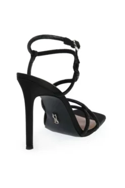 Steve Madden Sandals 7 Steve Madden Sandals -Steve Madden Boutique f664200c8fe9cb2258fc1c0914dcdbdb