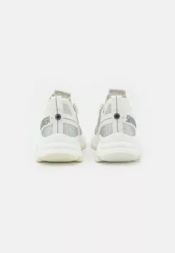 Steve Madden Maxilla - Baskets Basses - White 10 Steve Madden Maxilla - Baskets Basses - White -Steve Madden Boutique f8655c29158e4b20856c77a3e806b867 scaled